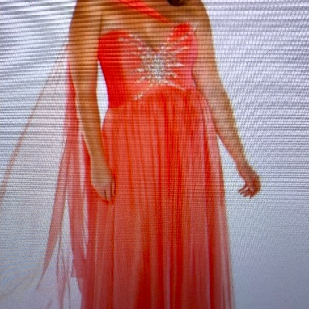 Elegant Melon Orange Evening Gown with Beaded Detail Size 20